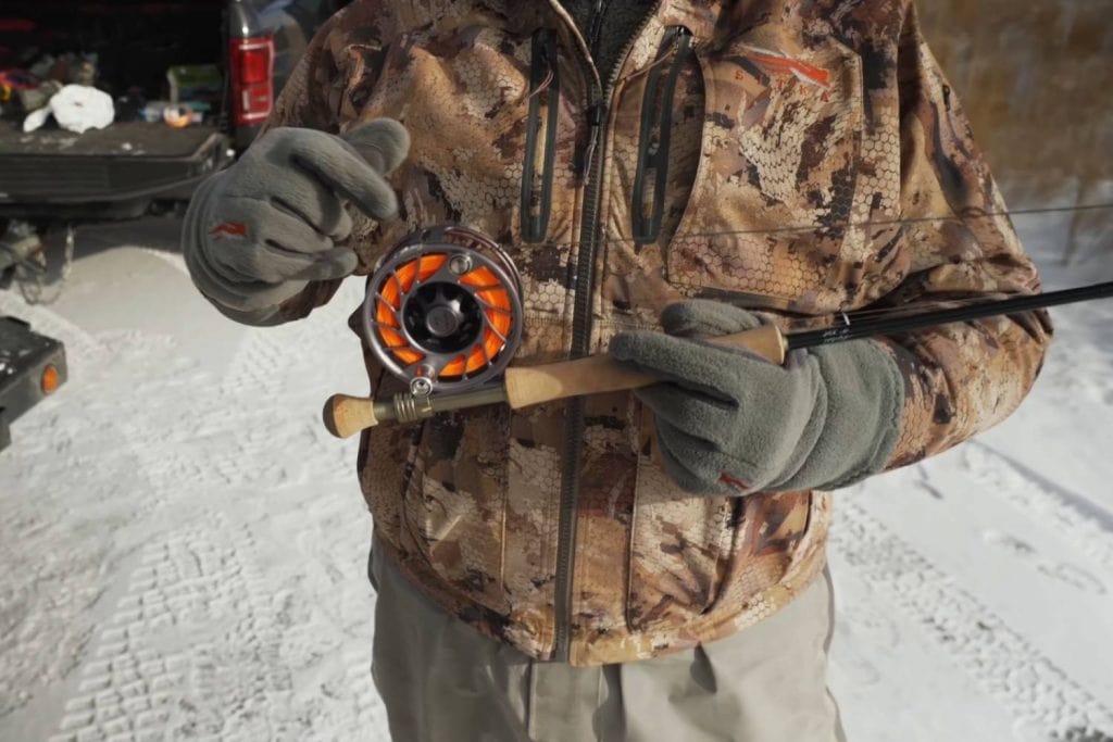 best cold-weather fishing gloves