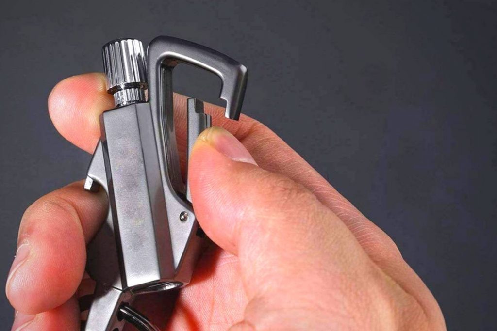 Lampelc Camping Keychain
